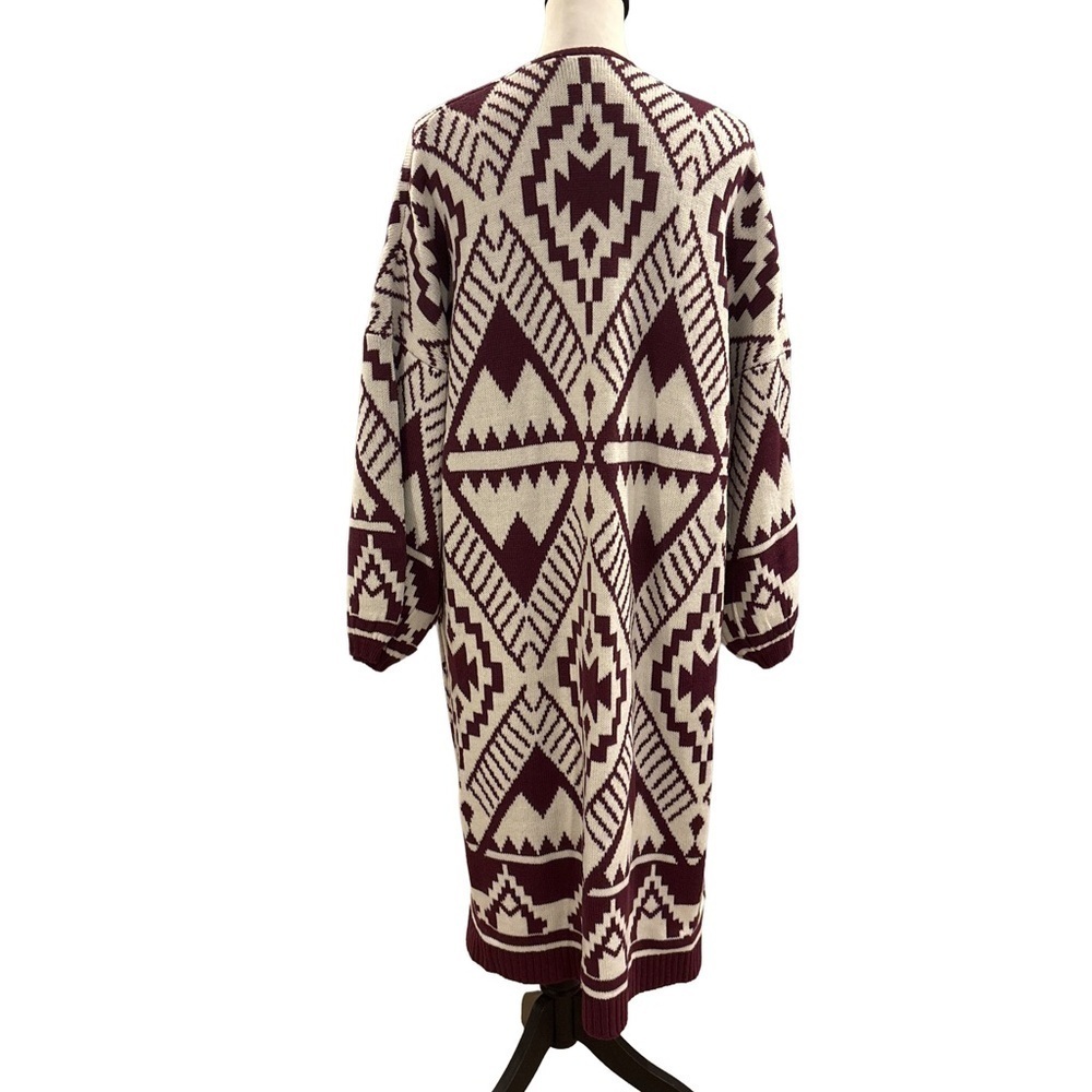 Wrangler Burgundy and White Patterned Cardigan Duster NWT! - Picture 4 of 9
